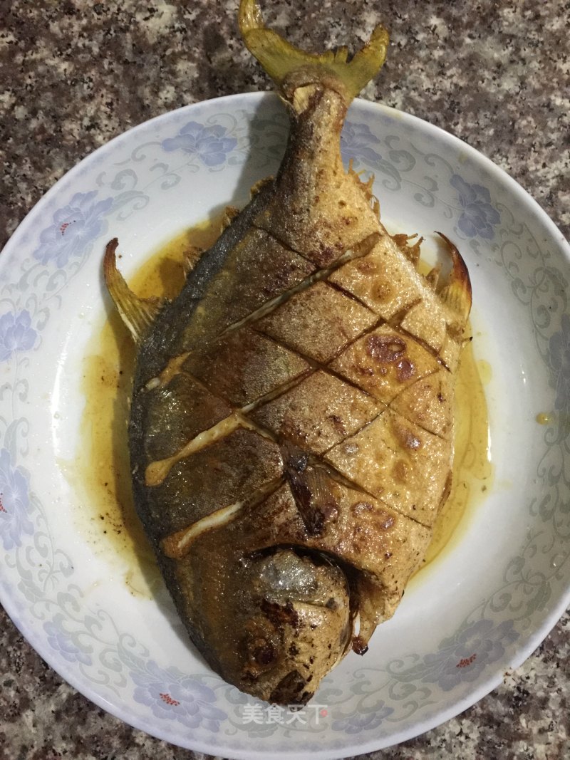 Pan-fried Small Golden Pomfret