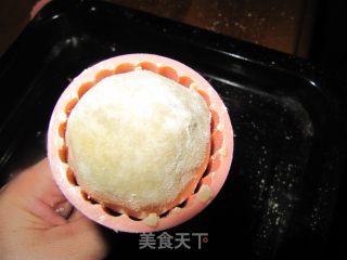 Cantonese-style Lotus Seed Paste Moon Cake recipe