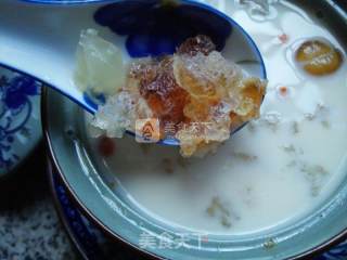 Stewed Hashima with Almond Sauce recipe