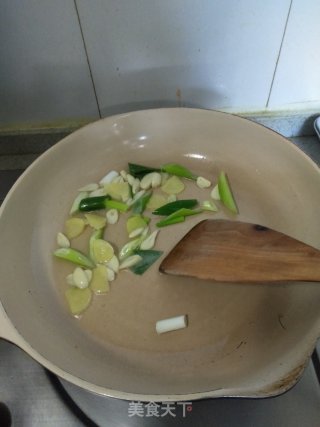 Stir-fried Mushrooms with Red Braised Pork recipe