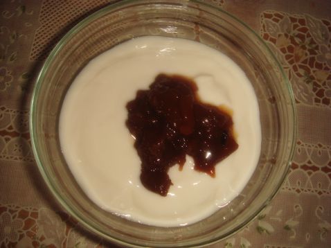 Cherry Sauce Mixed with Yogurt recipe