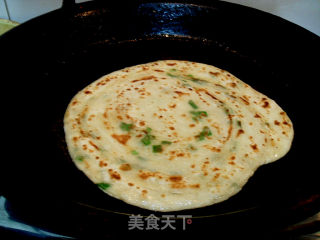 Simple and Easy to Make-crispy Green Onion Pancake (with Detailed Instructions for Hot Noodles) recipe