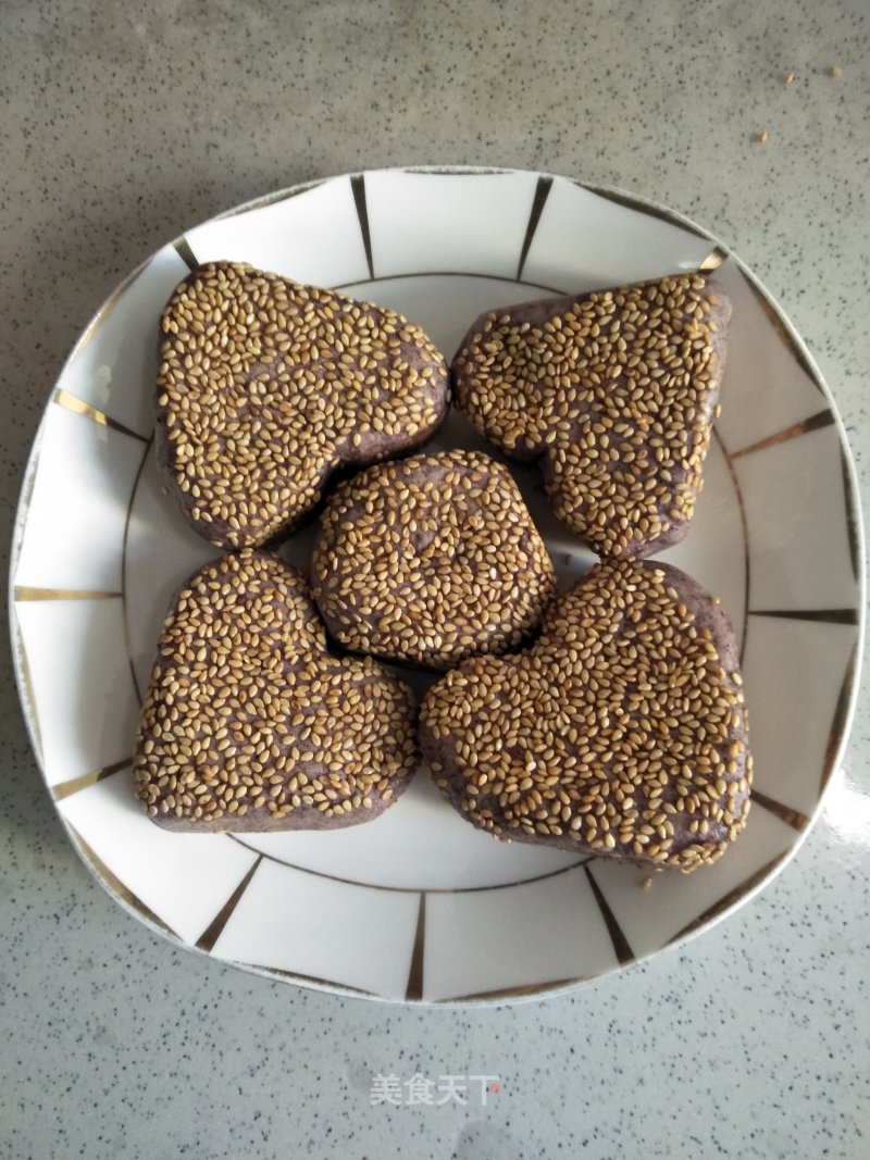 Black Rice Noodle Sesame Cake recipe