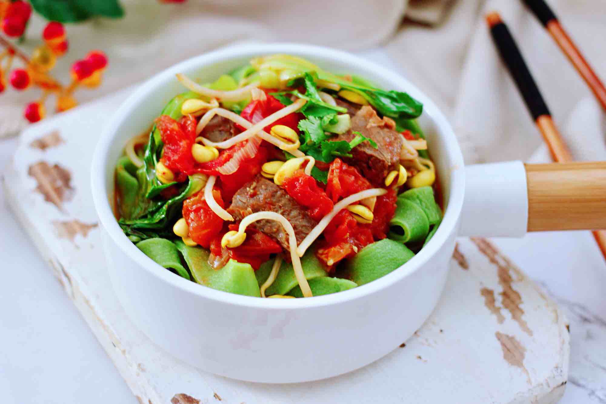 Spinach Noodles with Tomato Brisket recipe