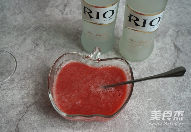 Tomato Red Top Cocktail recipe