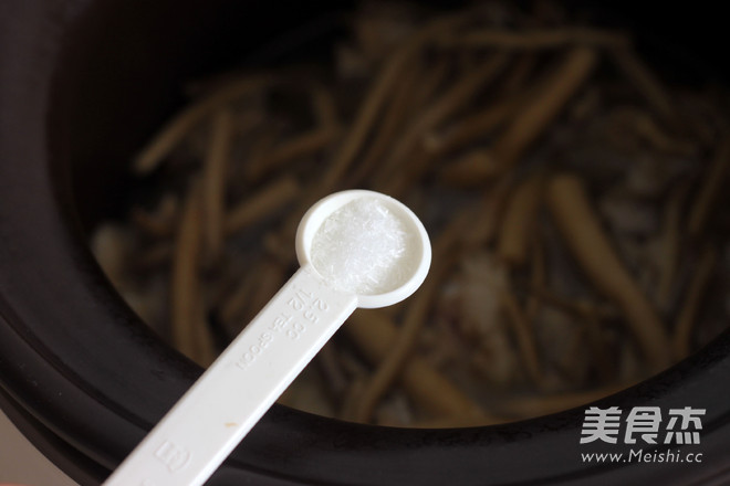 Supor•tea Tree Mushroom Spare Rib Soup recipe