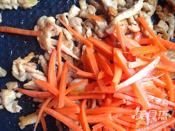 Stir-fried Shredded Chicken recipe