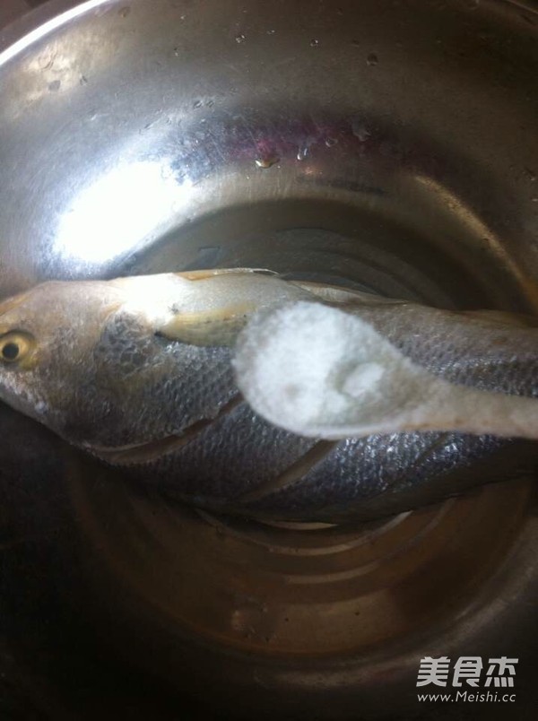 Steamed Yellow Croaker recipe