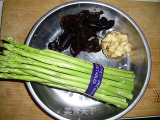 Asparagus and Lily Stir-fry recipe