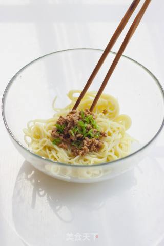 Scallion Oil Minced Pork Noodles recipe