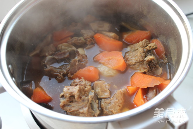 Lamb Stew with Carrots recipe