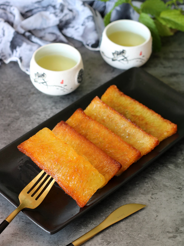 Pan-fried Golden Cake recipe