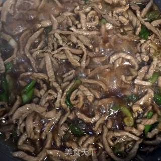 Cornmeal Beef Warm Noodles (korean) recipe