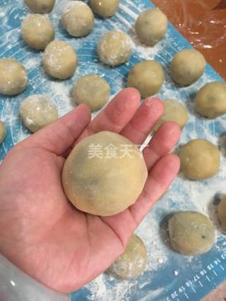 Cantonese-style Moon Cake with Red Bean and Egg Yolk Filling recipe