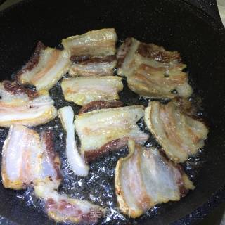 Stir-fried Pork Belly with Beijing Onion recipe