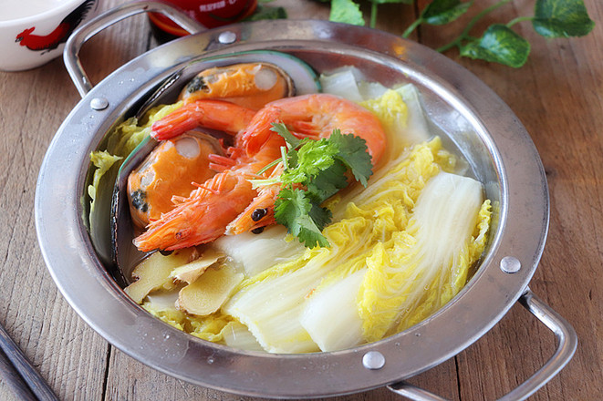 #冬至大如年# Seafood Braised Cabbage recipe