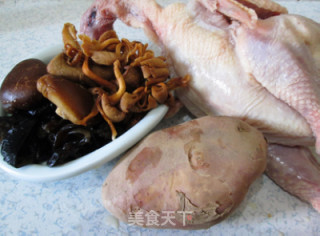 Piaoxiang Chicken Assorted Hot Pot recipe