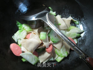 Thousands of Ham Sausage Stir-fried Vegetables recipe