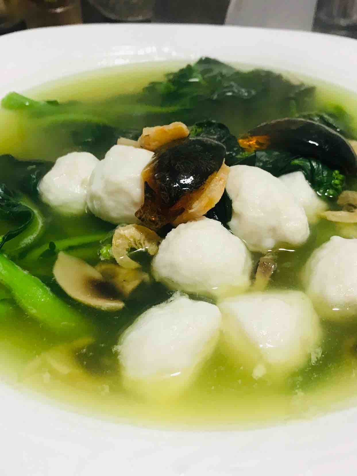 Green Vegetable Fish Ball Soup