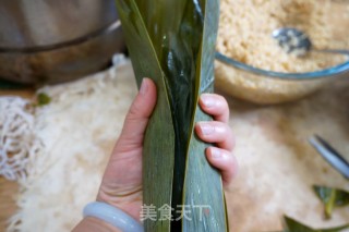 Salted Egg Yolk and Meat Dumplings recipe