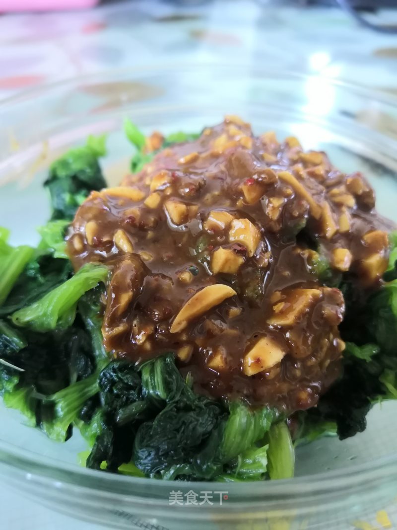 Spinach with Sesame Sauce recipe