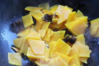 Stir-fried Pumpkin with Mixed Vegetables recipe