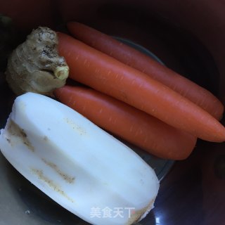 Lotus Root and Radish Soup recipe