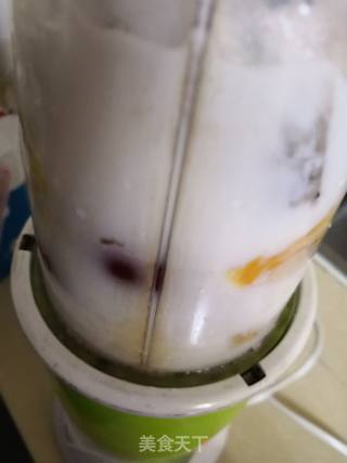 Orange Pitaya Milkshake recipe