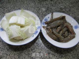Stir-fried Kei Wai Shrimp with Cabbage recipe