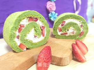 Spinach Strawberry Cake Roll recipe