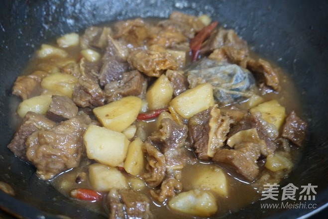 Stewed Beef with Beans recipe