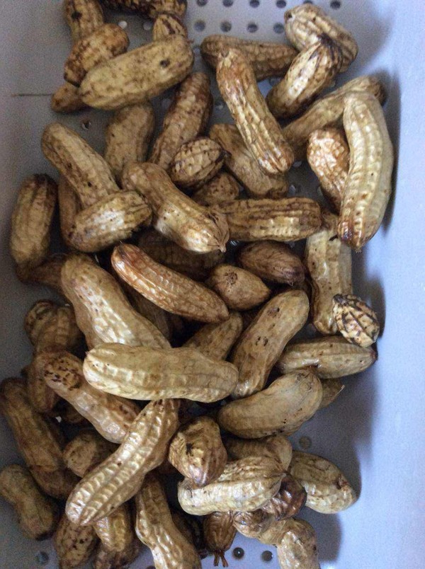 Garlic Boiled Peanuts recipe