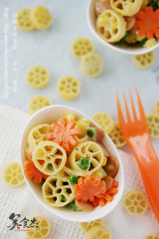 Pasta with Cheese Wheels recipe