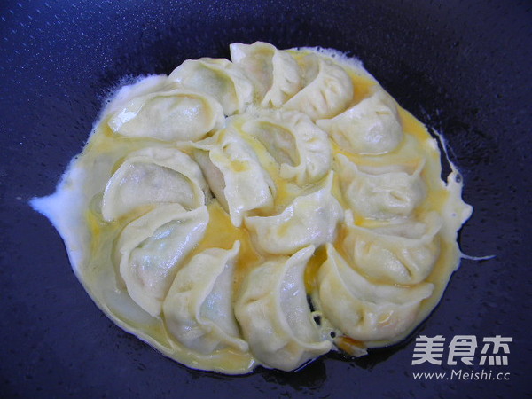 Egg Fried Dumplings recipe