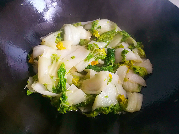 Stir-fried Yellow Sprouts recipe