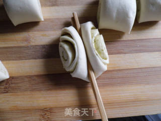 Sichuan Pepper and Salt Rolls recipe