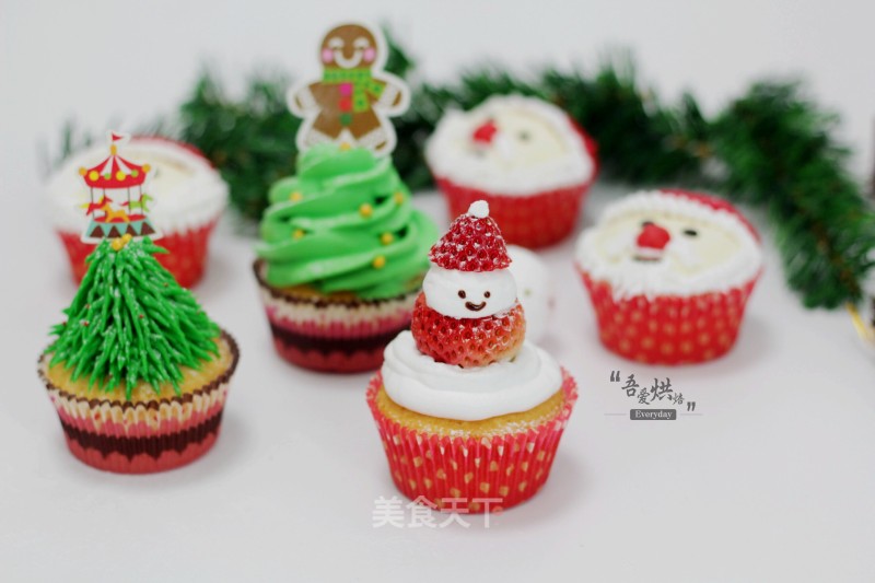 Santa Cupcakes recipe