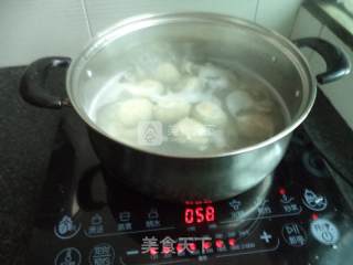 Meatballs Small Intestine Seaweed Egg Roll recipe