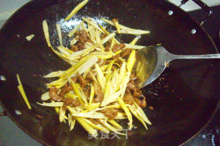 Stir-fried Bamboo Shoots with Lean Meat recipe