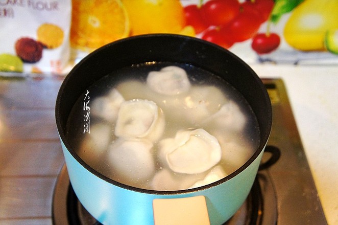 Green Pepper and Beef Dumplings recipe