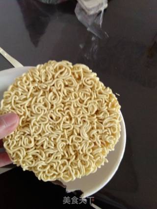 Two Boiled Instant Noodle Cake Shreds recipe