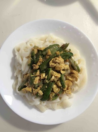 Hand-rolled Noodles with Loofah and Egg recipe