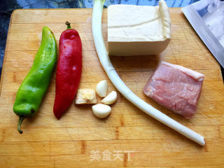 Homemade Small Stir-fry (fried Pork with Tofu) recipe