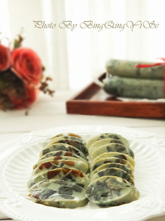 Songhua Egg Sausage recipe