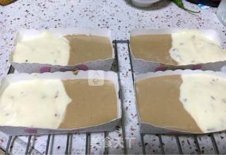 Chocolate Two-color Cake recipe
