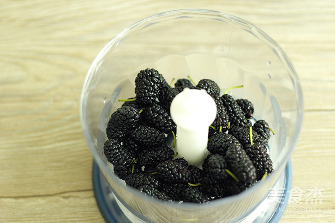 American Blackberry Ice Cream recipe