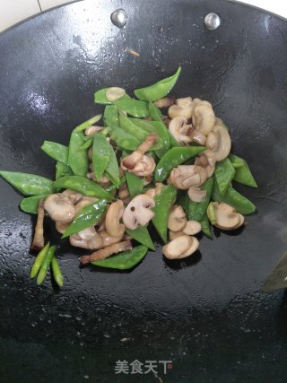 Tricholoma Snow Peas recipe