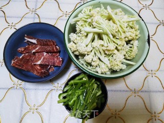 Stir-fried Beef with Organic Cauliflower recipe