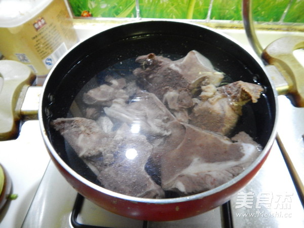 White Radish Beef Bone Soup recipe
