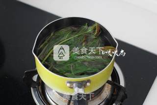 Toon Sprouts Mixed with Dried Incense recipe